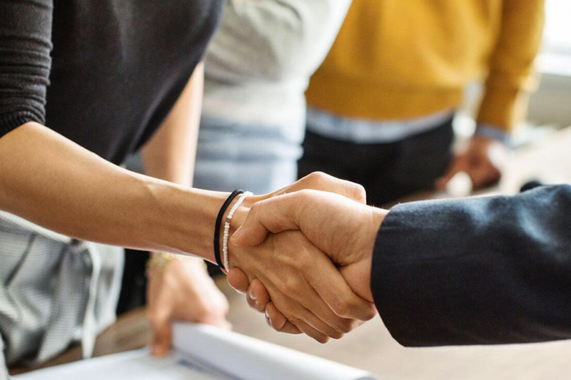Increase Your Sales by Building Relationships with Existing Customers Increase Your Sales by Building Relationships with Existing Customers